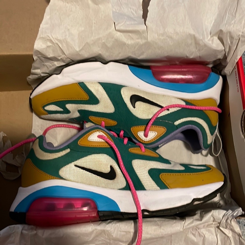 W AIR MAX 200